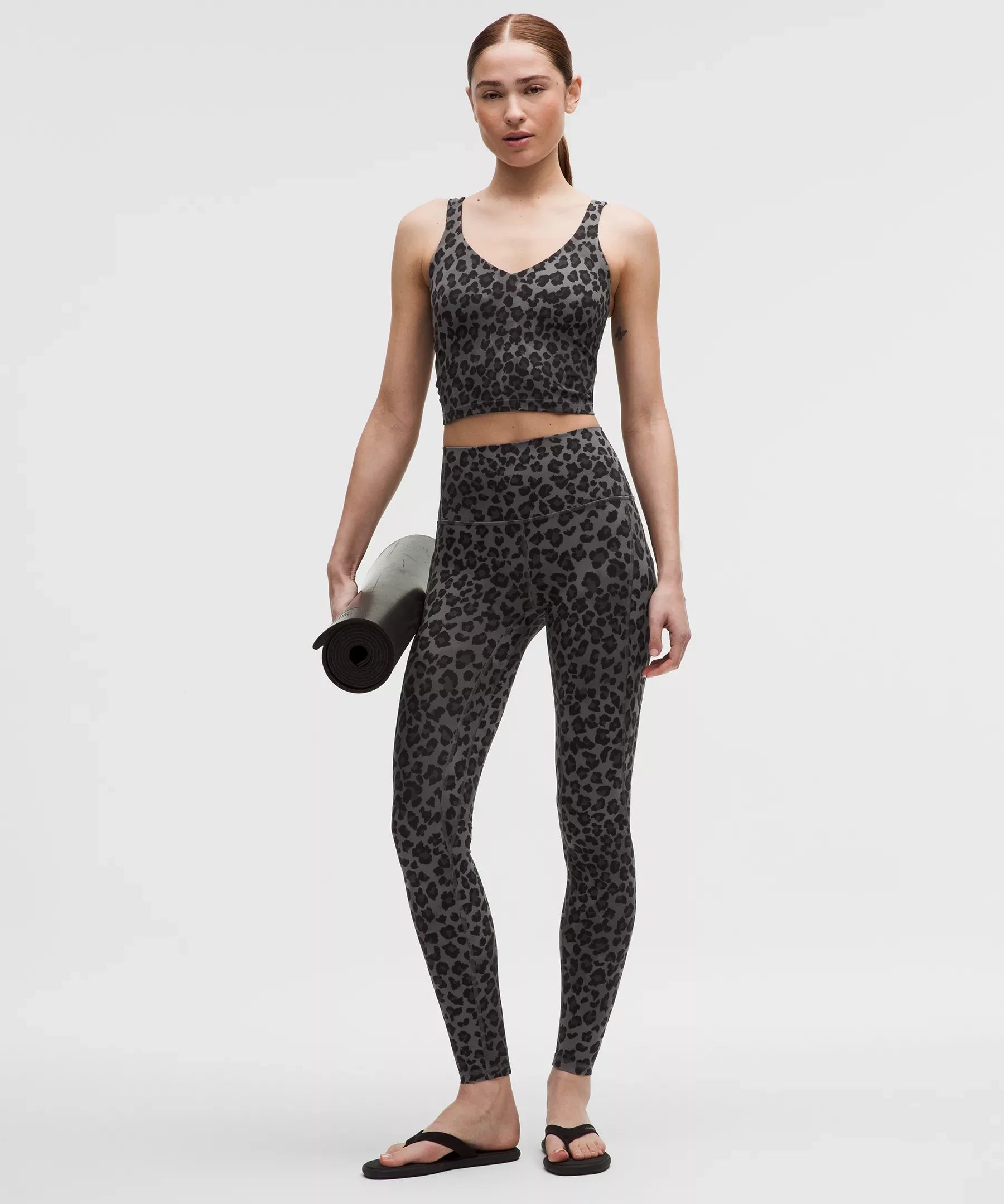 Align High-Rise Pant with Pockets 28"